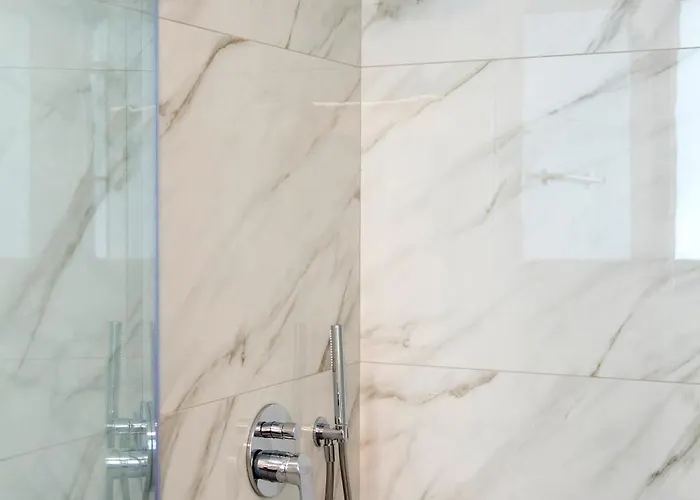 Villa Santa Barbara Seafront W Jacuzzi Pool Paphos