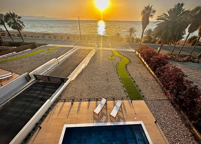 Villa Santa Barbara Seafront W Jacuzzi Pool Paphos