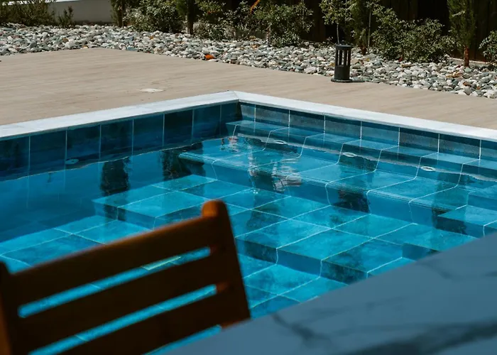 Villa Santa Barbara Seafront W Jacuzzi Pool