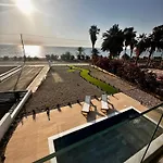 Santa Barbara Seafront W Jacuzzi Pool Villa *