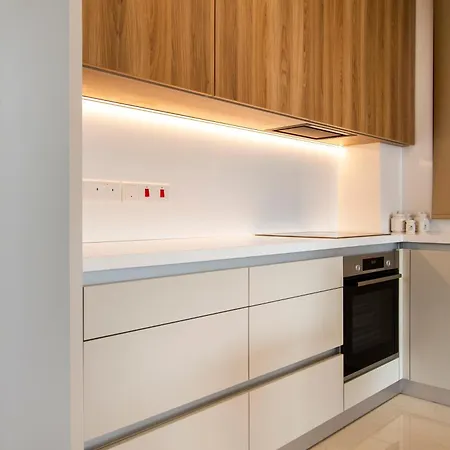 Vilă Santa Barbara Seafront W Jacuzzi Pool