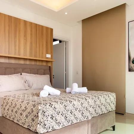 Santa Barbara Seafront W Jacuzzi Pool فيلة