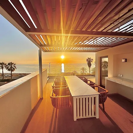 Santa Barbara Seafront W Jacuzzi Pool فيلة