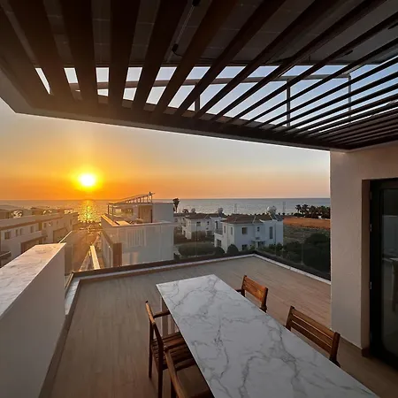 Santa Barbara Seafront W Jacuzzi Pool فيلة