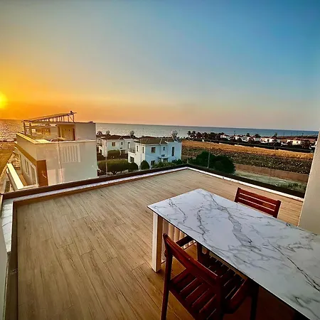 Santa Barbara Seafront W Jacuzzi Pool Villa