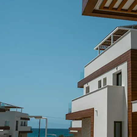 Santa Barbara Seafront W Jacuzzi Pool Paphos