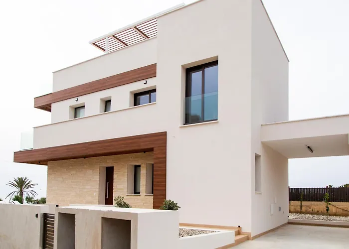 Villa Santa Barbara Seafront W Jacuzzi Pool Paphos