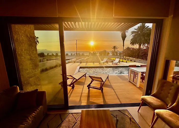 ヴィラ Santa Barbara Seafront W Jacuzzi Pool *