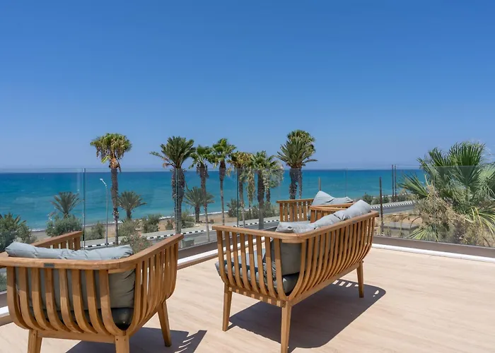 Santa Barbara Seafront W Jacuzzi Pool *