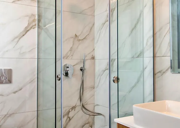 Vila Santa Barbara Seafront W Jacuzzi Pool