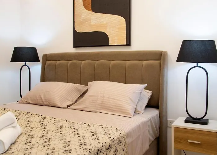 Santa Barbara Seafront W Jacuzzi Pool Vila *