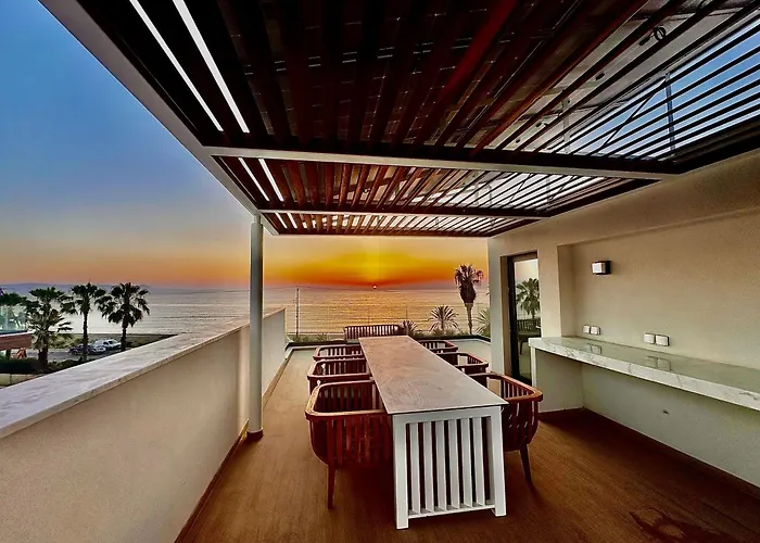 Santa Barbara Seafront W Jacuzzi Pool *