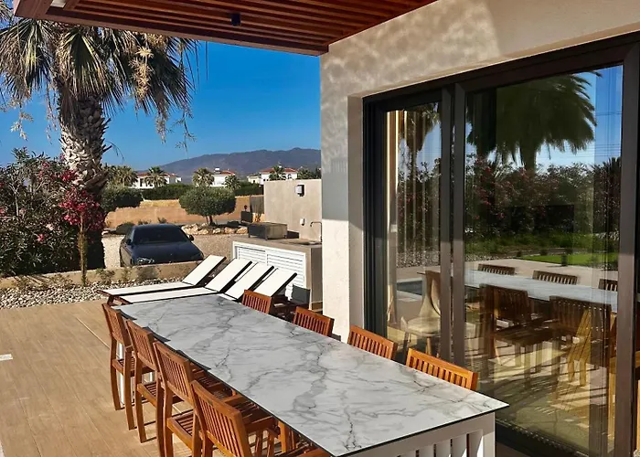 Santa Barbara Seafront W Jacuzzi Pool Villa