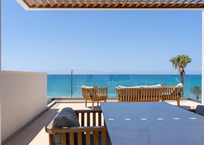 Vila Santa Barbara Seafront W Jacuzzi Pool *