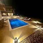 Villa Santa Barbara Seafront W Jacuzzi Pool Paphos